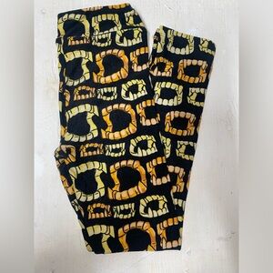 Lularoe Girls L/XL leggings. Dracula teeth print. USED normal wear.